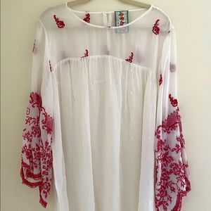 Johnny Was blouse, size XL, white with red embroidery, tunic style , perfect!